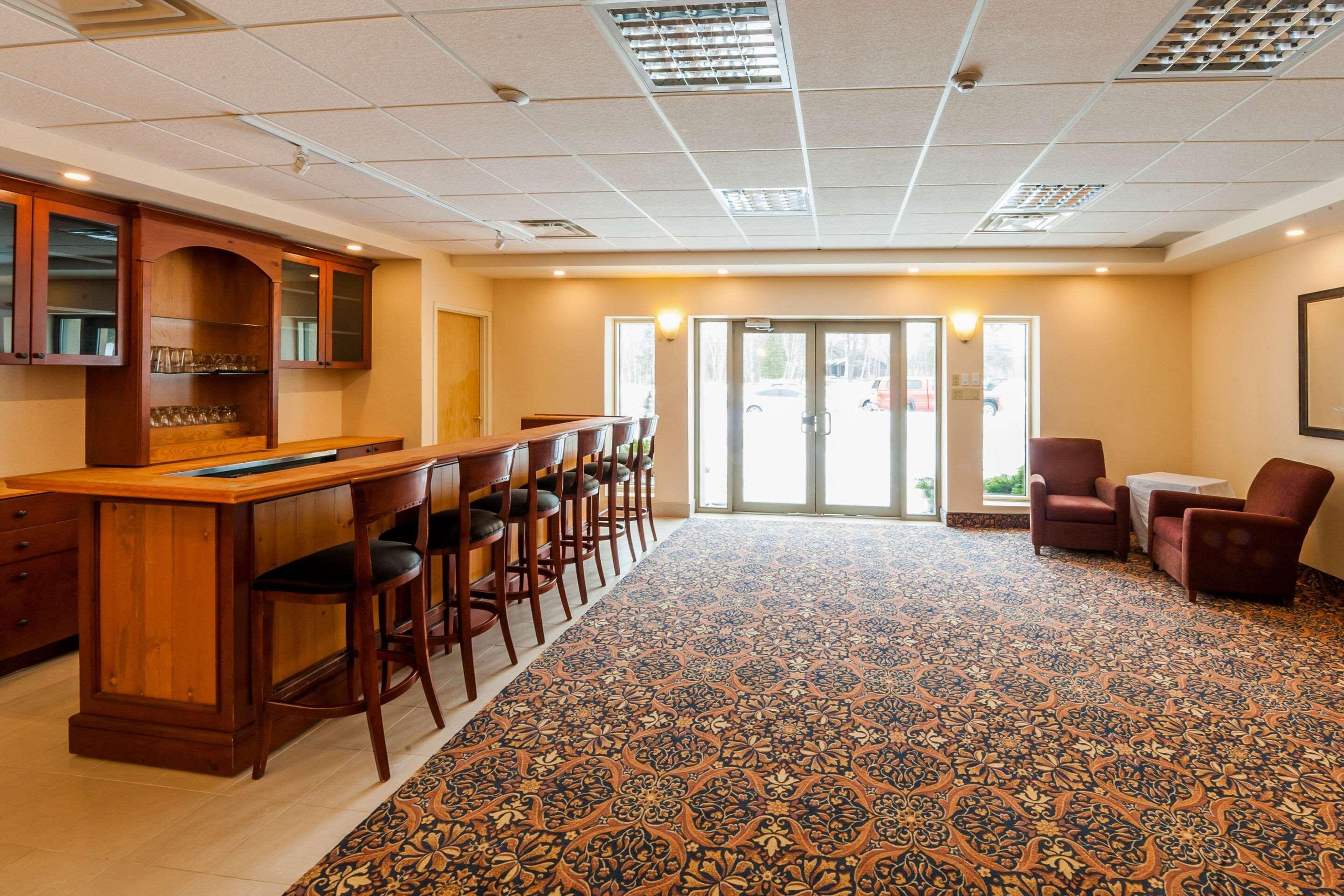 Pinestone Resort, Conference Centre, Spa & Golf Course Haliburton Exterior foto